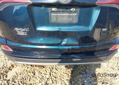 2018 Toyota Rav4 Se из США, поврежденный, VIN JTMNFREV8JJ191272